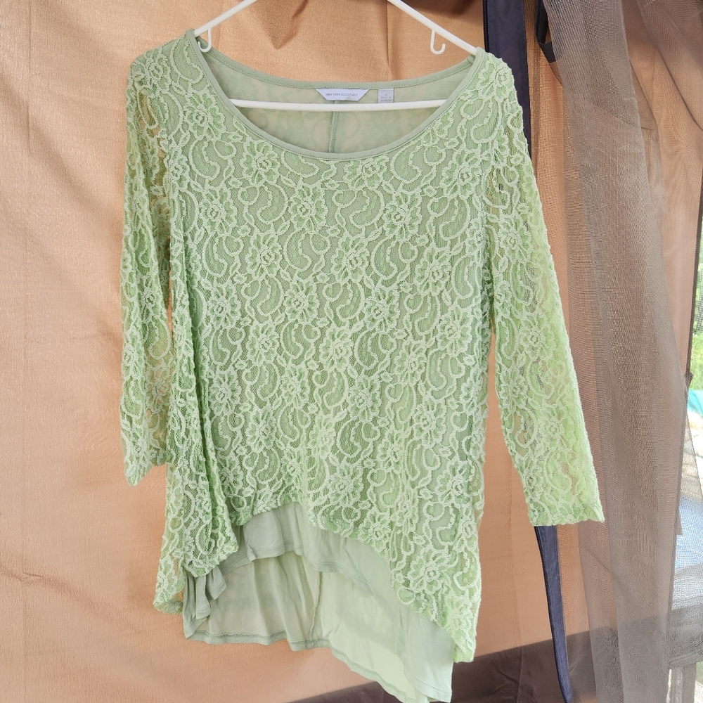 New York and Company, size small, mint green lace overlay blouse